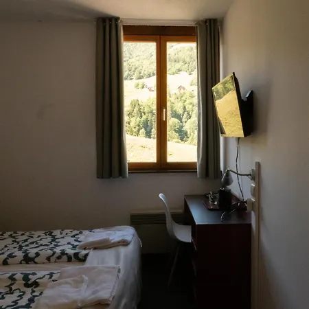 Hotel Du Crey 2*