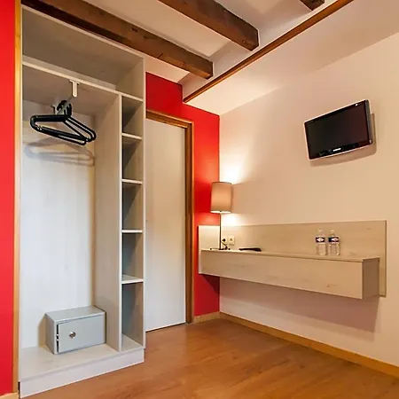 Du Crey Hotel 2*