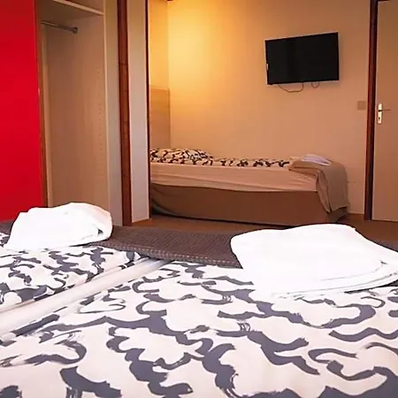 Du Crey Hotel 2*